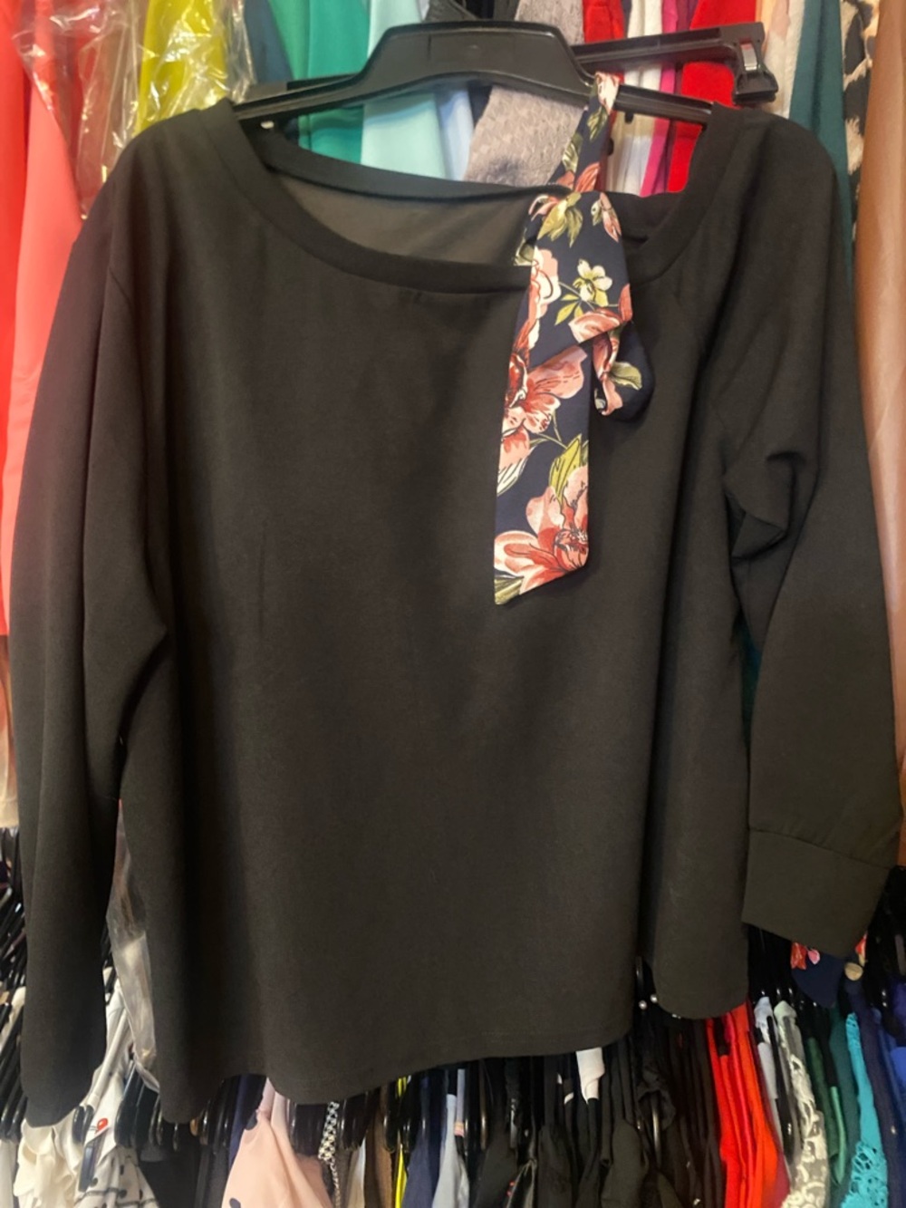 SHEIN Black Long Sleeve Top with Floral Neck Tie